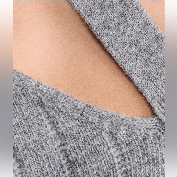🍂NWT RECTO Bold Rib Slit Detail V Neck Sweater - Picture 4 of 11